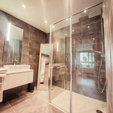 Apartman New - And Modern In Close To